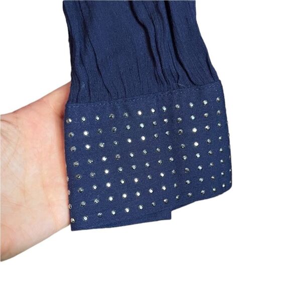 3 for $30! Jennifer Lopez navy shirt with embellishments - Picture 4 of 13